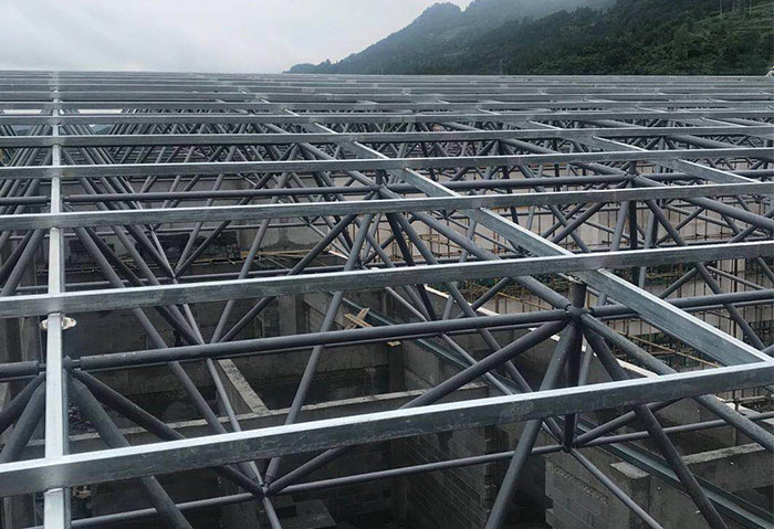 晋中仁怀冠英学校艺体楼网架